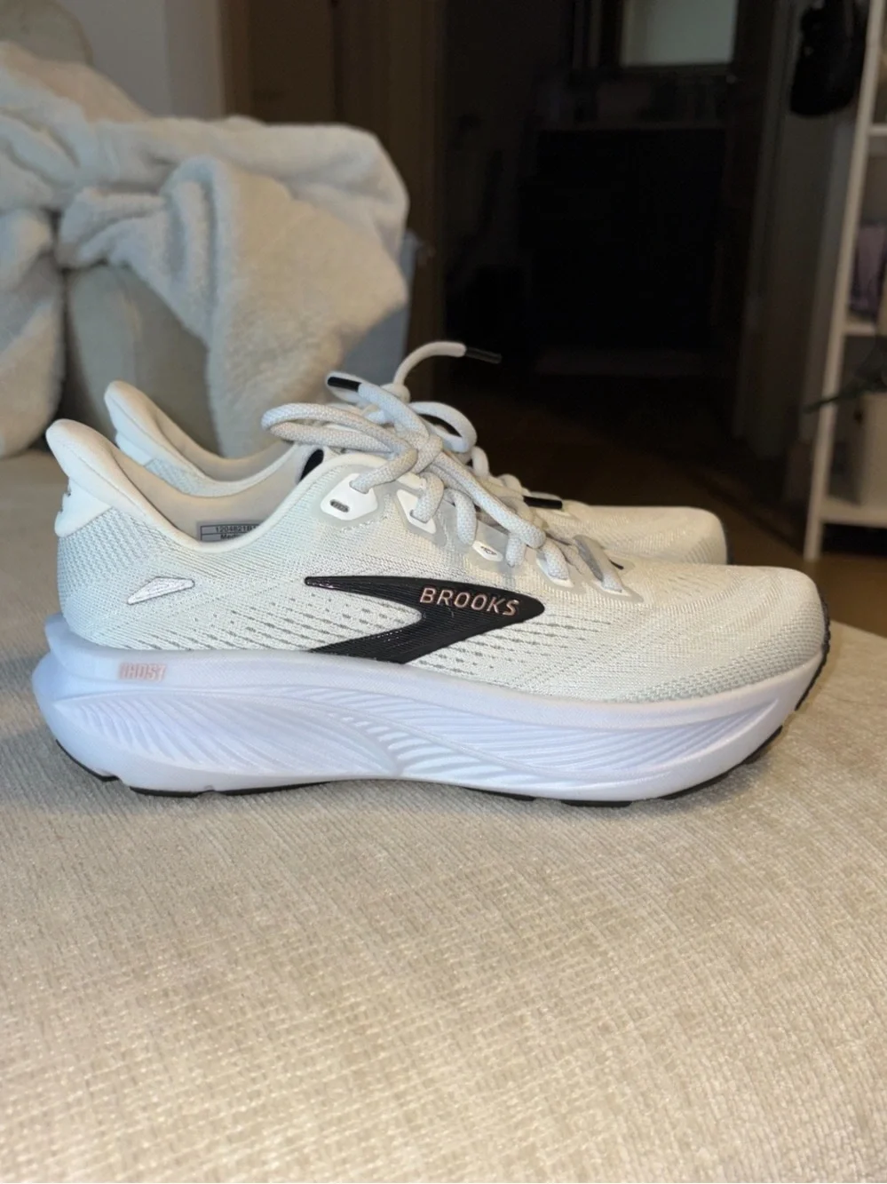 Brooks ghost 18
